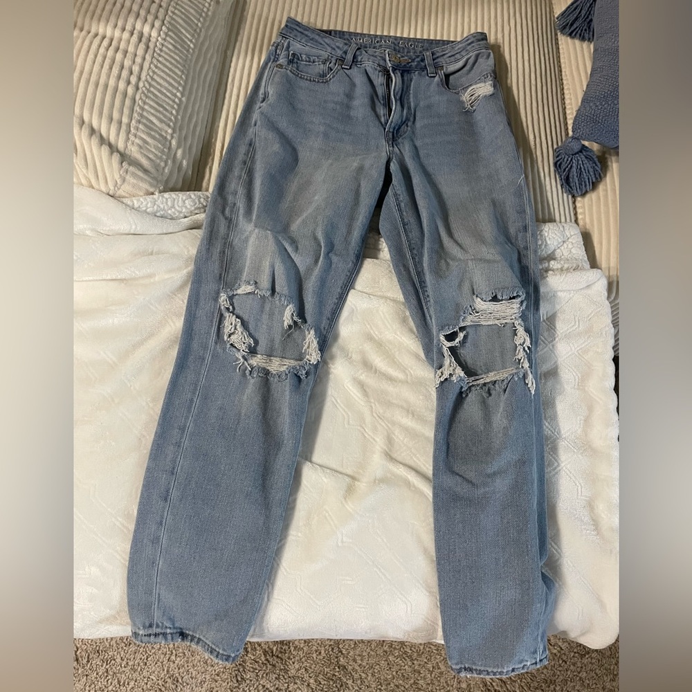 American Eagle Outfitters Light Blue Boyfriend Jeans